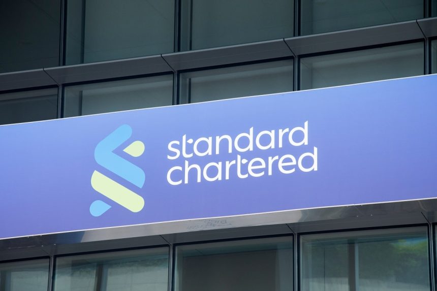 "Bitcoin ne peut plus tomber en dessous de 100 000 $" : Standard Chartered