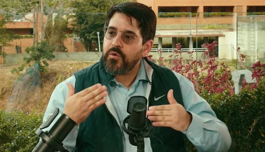 Asdrúbal Oliveros sur les opérations bancaires au Venezuela et les crypto-monnaies