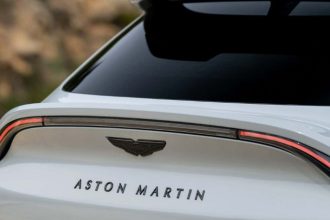 Aston Martin DBX - rear pic of trunk