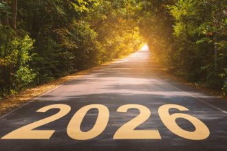 J'ai demandé à ChatGPT les 3 actions FTSE 250 de première valeur pour 2026, et il a choisi...