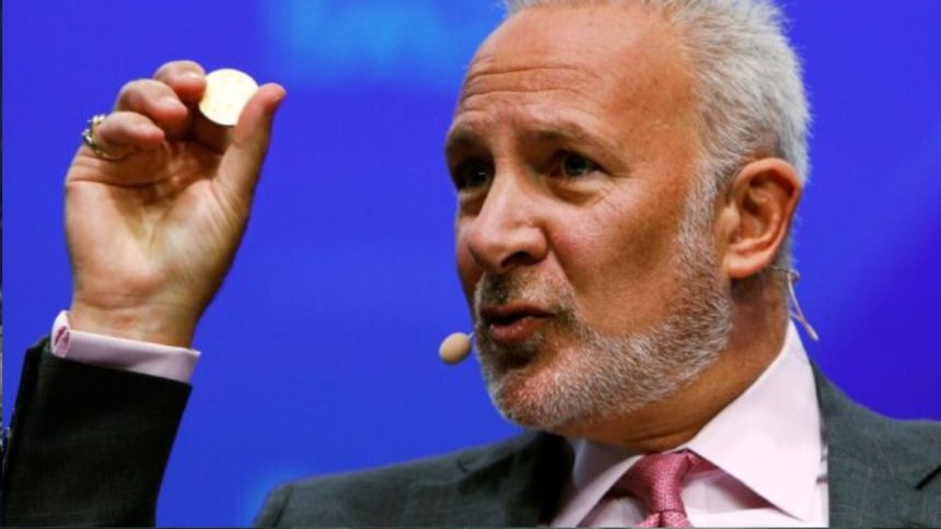 "Préparez-vous à un effondrement économique historique" : Peter Schiff