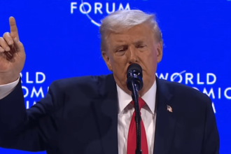 Trump a défendu ses deux lois Bitcoin à Davos, qu’a-t-il dit ?