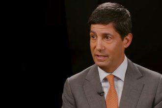 Trump a nommé le bitcoiner Kevin Warsh pour présider la FED