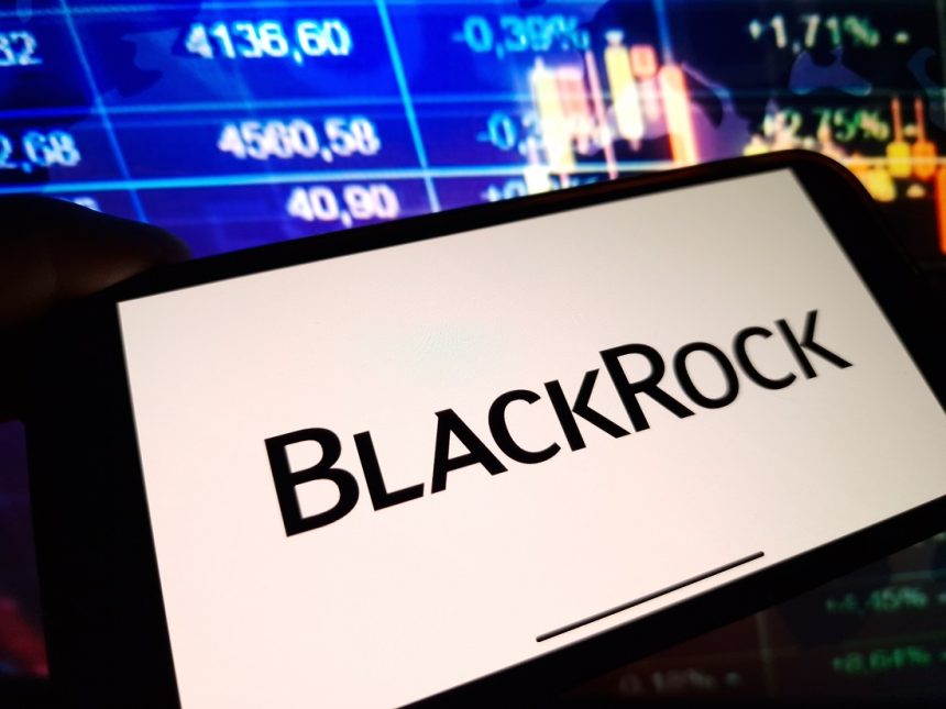 C'est ainsi que l'ETF BlackRock a fait ses débuts avec le jalonnement Ethereum