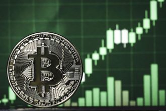 Le Bitcoin revient au-dessus de 70 000 USD, la chute est-elle terminée ?