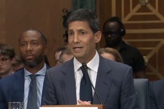 Le Sénat confirme que Kevin Warsh sera le prochain président de la FED