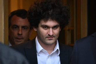 Former FTX chief executive Sam Bankman-Fried leaves Manhattan federal court, New York, January 3, 2023.
